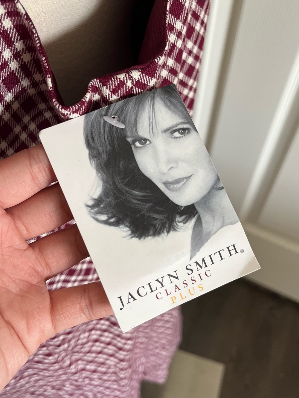 Vintage Jaclyn Smith burgundy plaid dress with pockets - Picture 5 of 7
